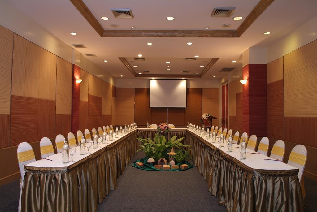 Chon Inter Hotel شون بوري المظهر الخارجي الصورة